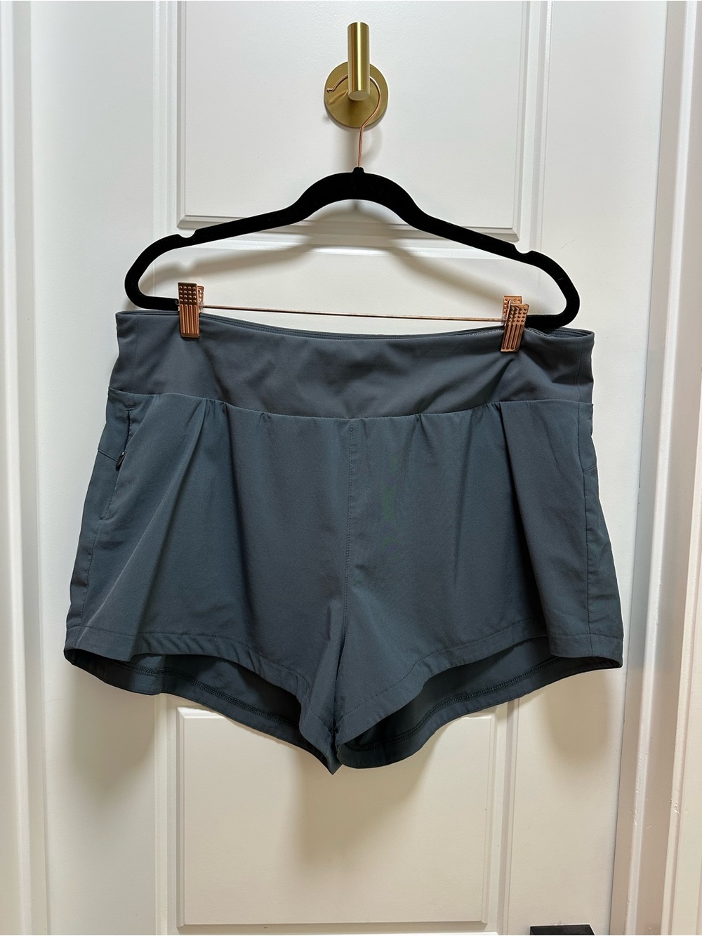 Free Fly Women’s Breeze Active Shorts 3” Blue XL